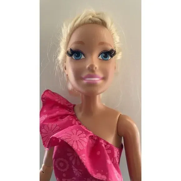 LARGE 28" BARBIE DOLL MATTEL 2013 FULLY JOINTED ELBOWS AND WRISTS G10